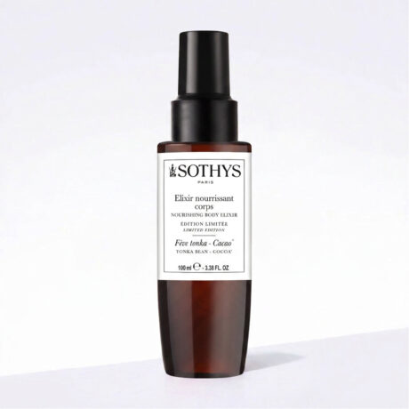 SOTHYS Nourishing Body Elixir – šilkinės tekstūros kūno aliejus su tonkos pupelių ir kakavos aromatu. Odai suteikia minkštumo, glotnumo ir subtilų kvapą.